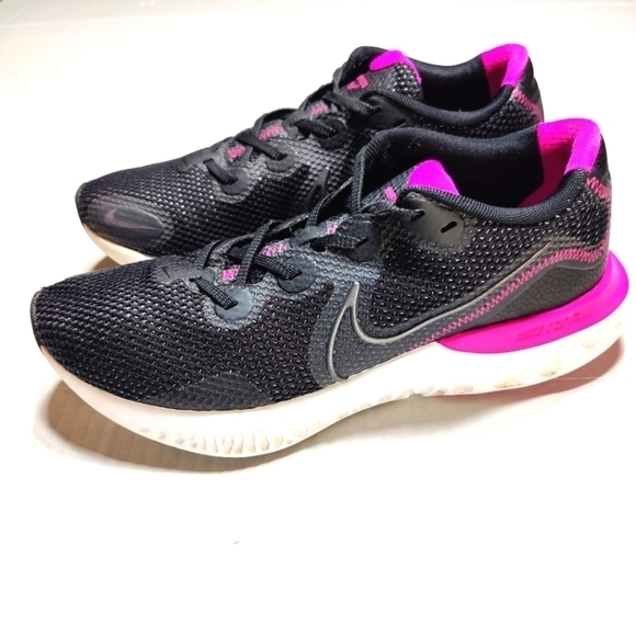Nike Renew Run Black Purple Comfort Sneakers Running Shoes Women's Size 11 - Picture 1 of 9